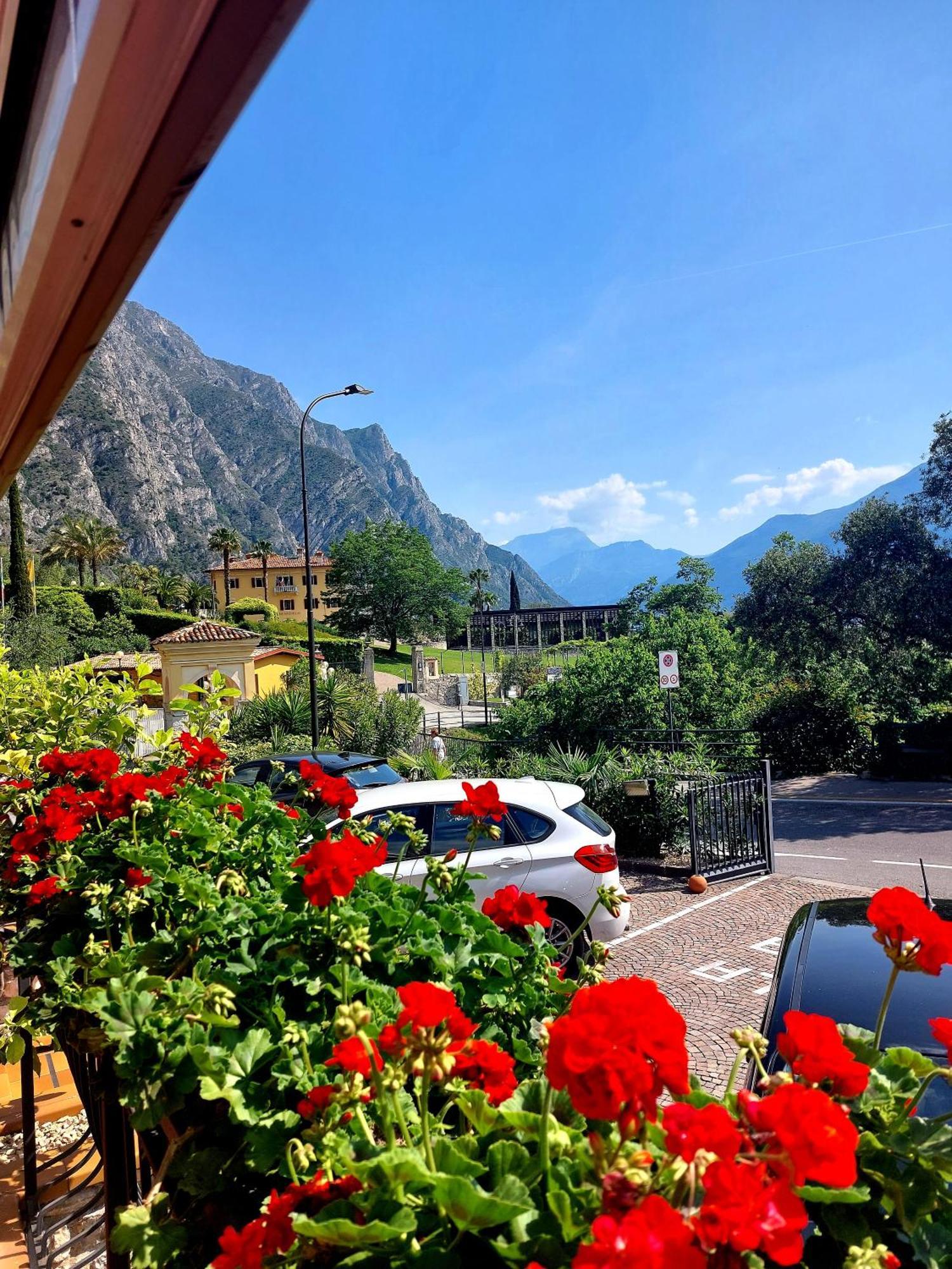 Hotel Villa Grazia Limone sul Garda Exterior foto